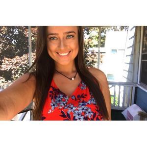 Meet your Posher, Courtney